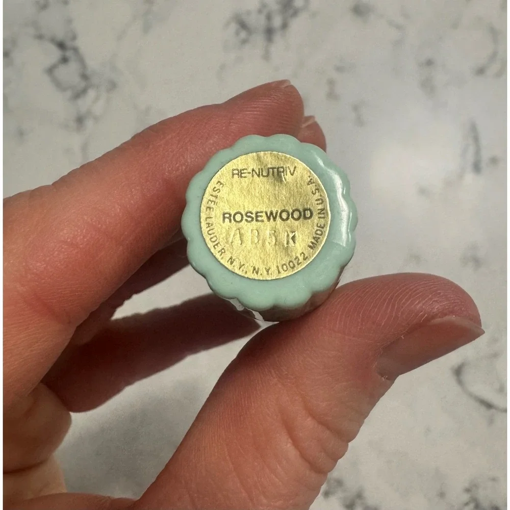 Vtg Estee Lauder Cosmetics‎ NEW RE-NUTRIV Lipstick ROSEWOOD in Mint Tube RARE